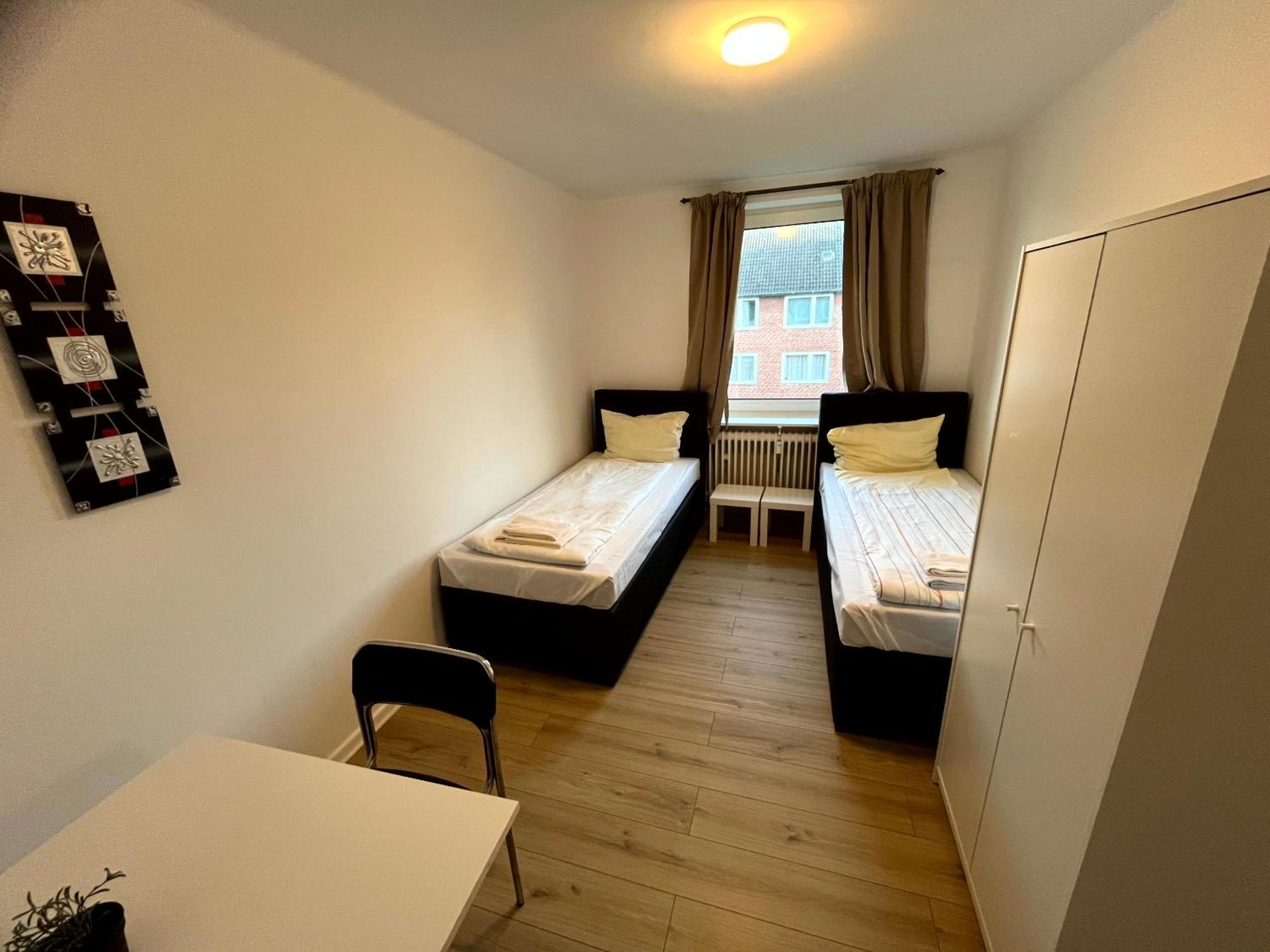 3-Zimmer Monteurwohnung Mit Balkon Neumünster Zewnętrze zdjęcie