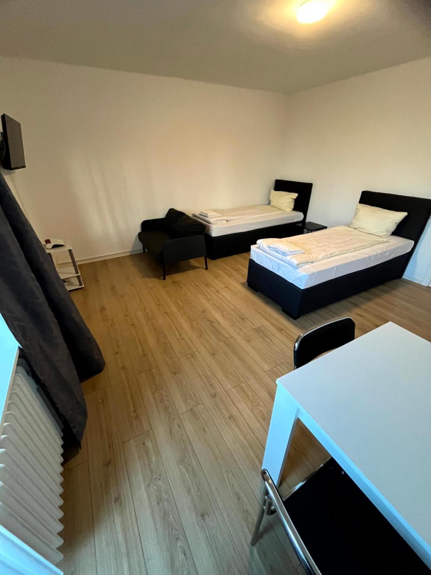 3-Zimmer Monteurwohnung Mit Balkon Neumünster Zewnętrze zdjęcie