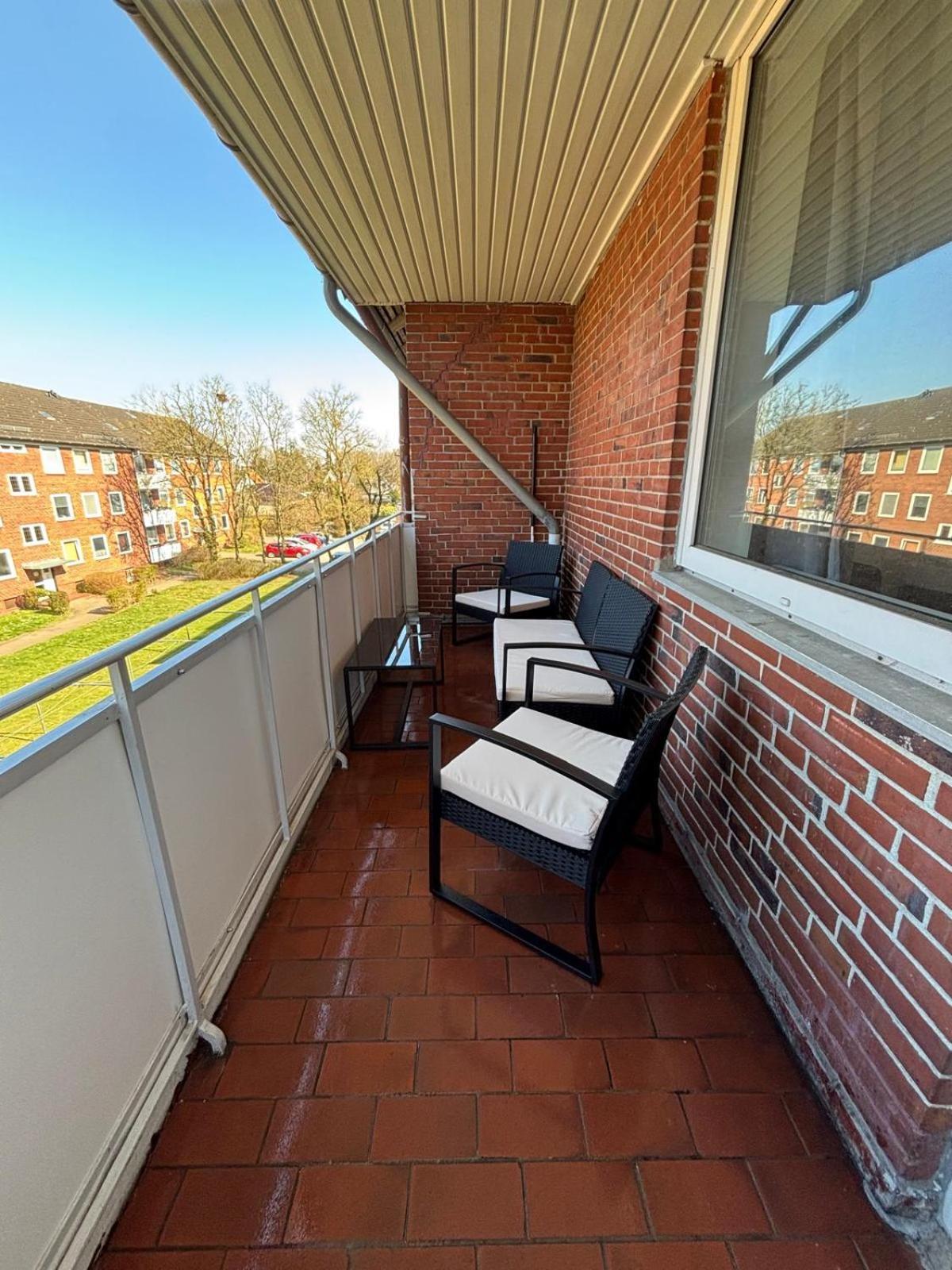 3-Zimmer Monteurwohnung Mit Balkon Neumünster Zewnętrze zdjęcie